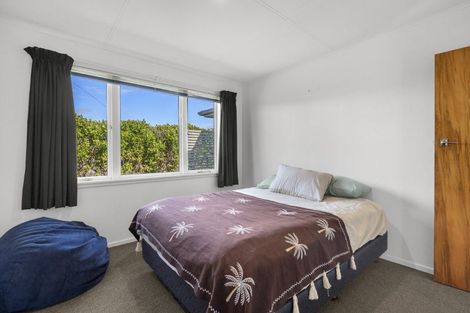 Photo of property in 215 Mangorei Road, Merrilands, New Plymouth, 4312