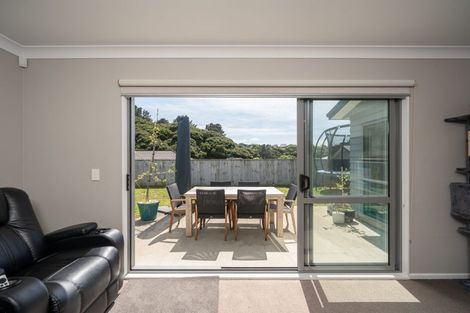 Photo of property in 14 Moonsail Drive, Whitby, Porirua, 5024