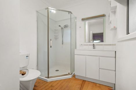 Photo of property in 2 Kelvyn Grove, Manurewa, Auckland, 2102