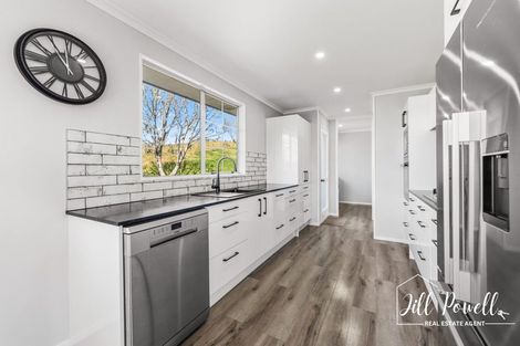 Photo of property in 10 View Street, Maungaturoto, 0520