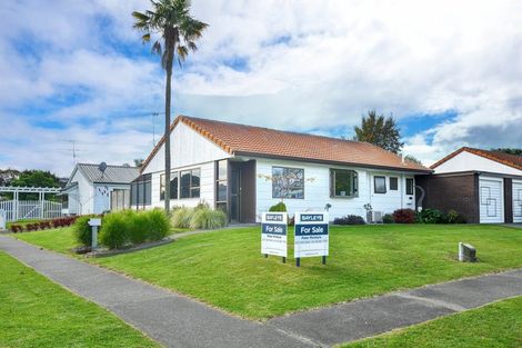 Photo of property in 19 Stout Street, Whataupoko, Gisborne, 4010
