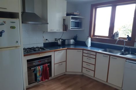 Photo of property in 18 Waiohua Road, Greenlane, Auckland, 1061