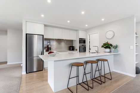 Photo of property in 142 Puhirake Crescent, Pyes Pa, Tauranga, 3112