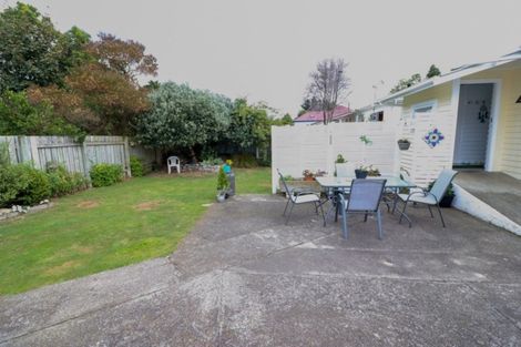 Photo of property in 3 Mathew Street, Dannevirke, 4930