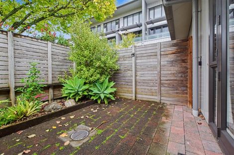 Photo of property in 24a/30 Westward Ho, Glen Eden, Auckland, 0602