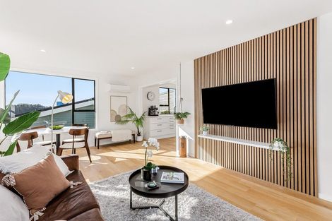 Photo of property in 49 Handyside Street, Tawa, Wellington, 5028