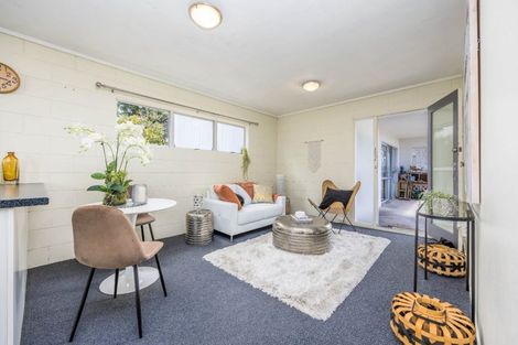 Photo of property in 5/19a Verbena Road, Birkdale, Auckland, 0626