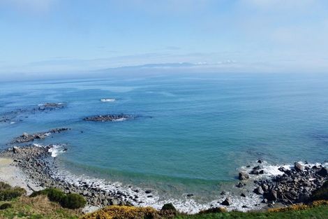 Photo of property in 7 Tamatea Street, Pahia, Riverton, 9881