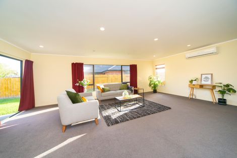 Photo of property in 49 Meridian Grove, Kelvin Grove, Palmerston North, 4414