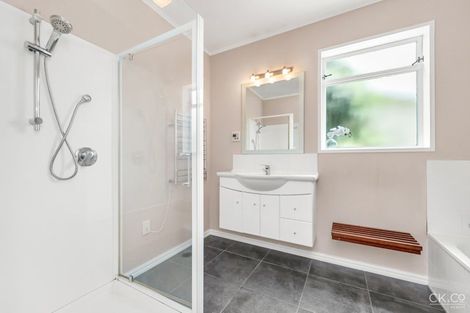 Photo of property in 11 Chichester Drive, Pinehaven, Upper Hutt, 5019