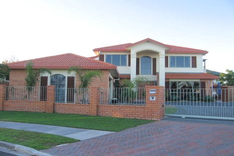 Photo of property in 14 Courtneys, West Harbour, Auckland, 0618