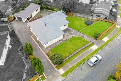 Photo of property in 4 Sharpe Crescent, Wainuiomata, Lower Hutt, 5014
