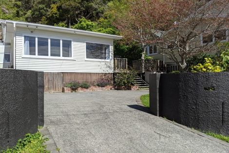 Photo of property in 12 Tawa Street, Eastbourne, Lower Hutt, 5013
