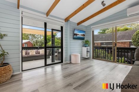 Photo of property in 2/90 Wattle Farm Road, Wattle Downs, Auckland, 2103