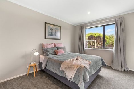 Photo of property in 19 Lacebark Drive, Kinloch, Taupo, 3377