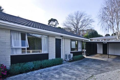 Photo of property in 2/5 Huapai Street, Onehunga, Auckland, 1061
