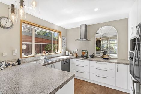 Photo of property in 100a Withells Road, Avonhead, Christchurch, 8042