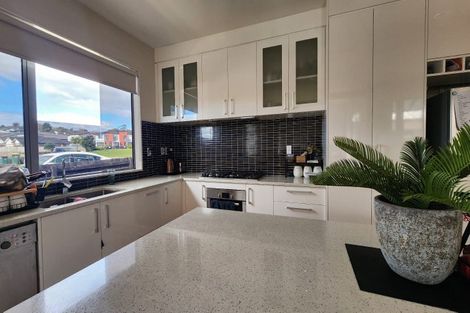 Photo of property in 2 Wellfield Drive, Papakura, 2110