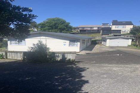 Photo of property in 146 Waimumu Road, Massey, Auckland, 0614