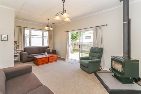 Photo of property in 4 Mamaku Street, Inglewood, 4330