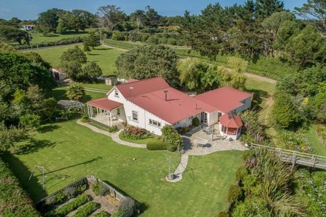 Photo of property in 366 Awhitu Central Road, Awhitu, 2684