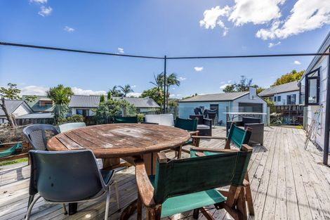 Photo of property in 9 Crail Court, Totara Heights, Auckland, 2105