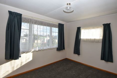Photo of property in 132 Pembroke Street, Carterton, 5713