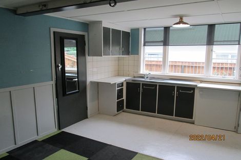 Photo of property in 6 Aranui Street, Maupuia, Wellington, 6022