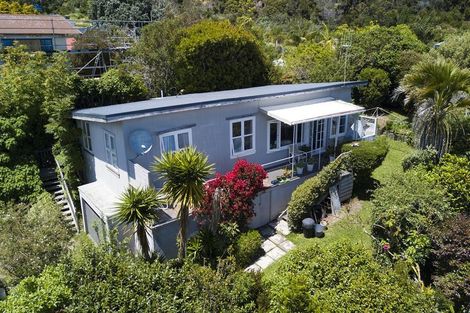 Photo of property in 10 Kupe Road, Coopers Beach, 0420