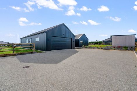 Photo of property in 16 Chatham Rise, Seaward Bush, Invercargill, 9812