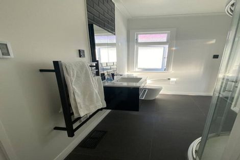 Photo of property in 10 Plunket Avenue, Petone, Lower Hutt, 5012