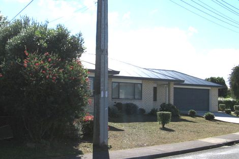 Photo of property in 7 Titoki Street, Te Atatu Peninsula, Auckland, 0610