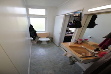 Photo of property in Carillion/the Knoll, 33 Thompson Street, Mount Cook, Wellington, 6011