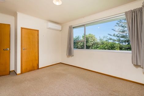 Photo of property in 1/285 Sunset Road, Sunnynook, Auckland, 0632