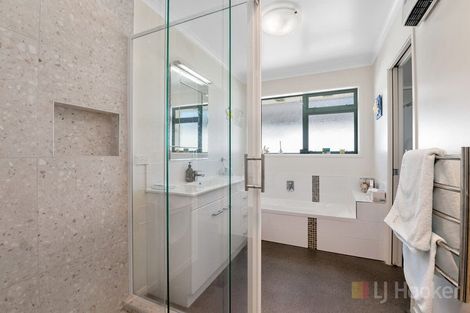 Photo of property in 18 Hamon Place, Pukehangi, Rotorua, 3015