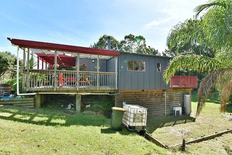 Photo of property in 129 Mcleod Road, South Head, Helensville, 0874