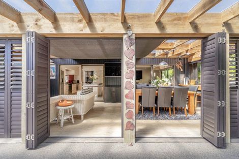 Photo of property in 112 Marram Place, Matarangi, Whitianga, 3592