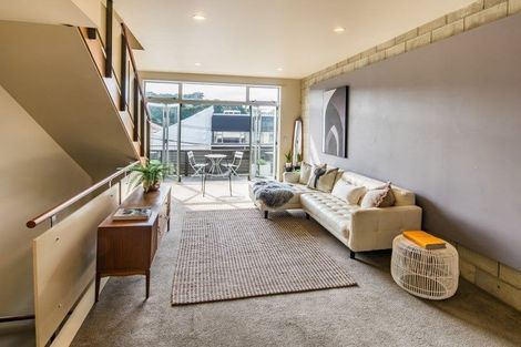 Photo of property in Mondrian Townhouses, 2/24 Hanson Street, Mount Cook, Wellington, 6021