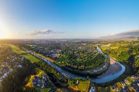 Photo of property in 44 Vaucluse Heights, Fitzherbert, Palmerston North, 4410