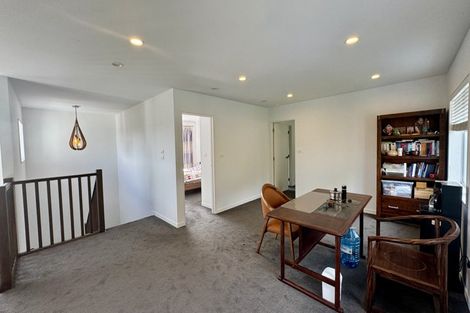 Photo of property in 31a Wairau Road, Forrest Hill, Auckland, 0627