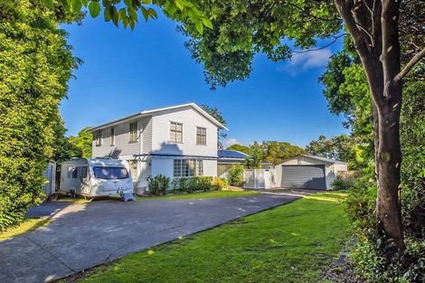 Photo of property in 98 Hill Road, The Gardens, Auckland, 2105
