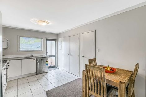 Photo of property in 24/94 Glengarry Road, Glen Eden, Auckland, 0602