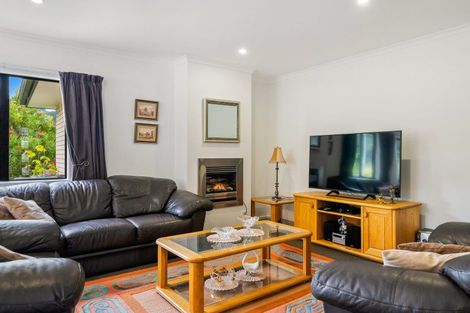Photo of property in 85 Riverstone Drive, Riverstone Terraces, Upper Hutt, 5018
