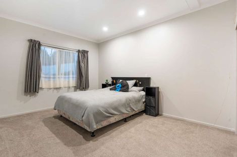 Photo of property in 24a Alexander Street, Cockle Bay, Auckland, 2014