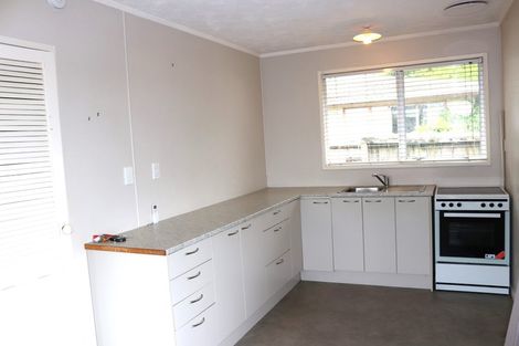 Photo of property in 2/199 Henderson Valley Road, Henderson, Auckland, 0612