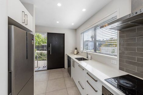 Photo of property in 1 Reg Pearce Way, Glen Innes, Auckland, 1072