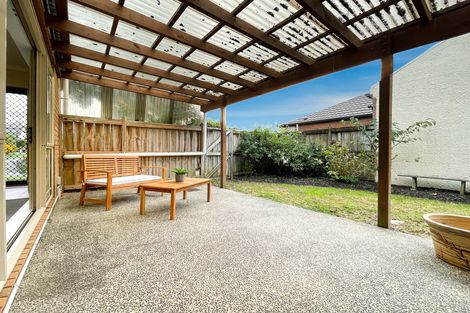Photo of property in 7 Hibernian Drive, Ranui, Auckland, 0612
