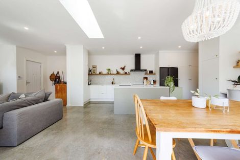 Photo of property in 34 Worcester Street, West End, Palmerston North, 4410