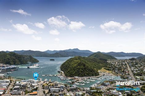 Photo of property in Oxleys Rock Apartments, 303/6 London Quay, Picton, 7220