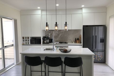 Photo of property in 17 Warbler Crescent, Papakura, 2110